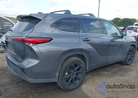 2022 Toyota Highlander L z USA, uszkodzony, nr VIN 5TDCZRAH5NS117041